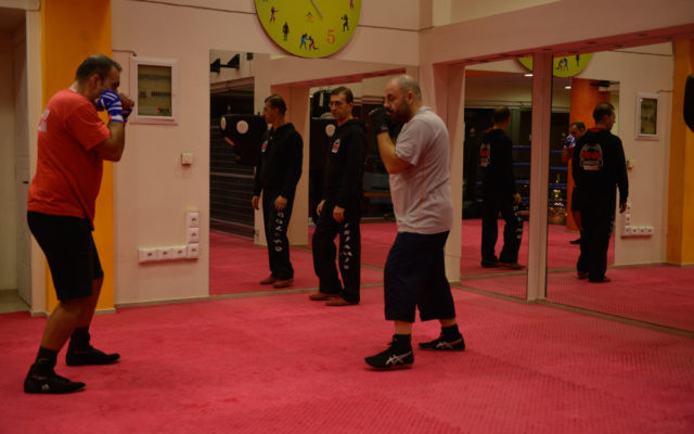 Σχολή πυγμαχίας Ευ Ζην Σχολή πυγμαχίας στην Πετρούπολη, Πυγμαχία Ευ Ζην