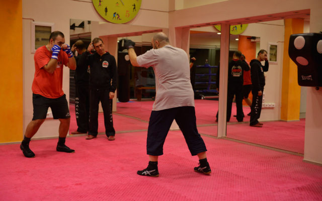 Σχολή πυγμαχίας Ευ Ζην Σχολή πυγμαχίας στην Πετρούπολη, Πυγμαχία Ευ Ζην